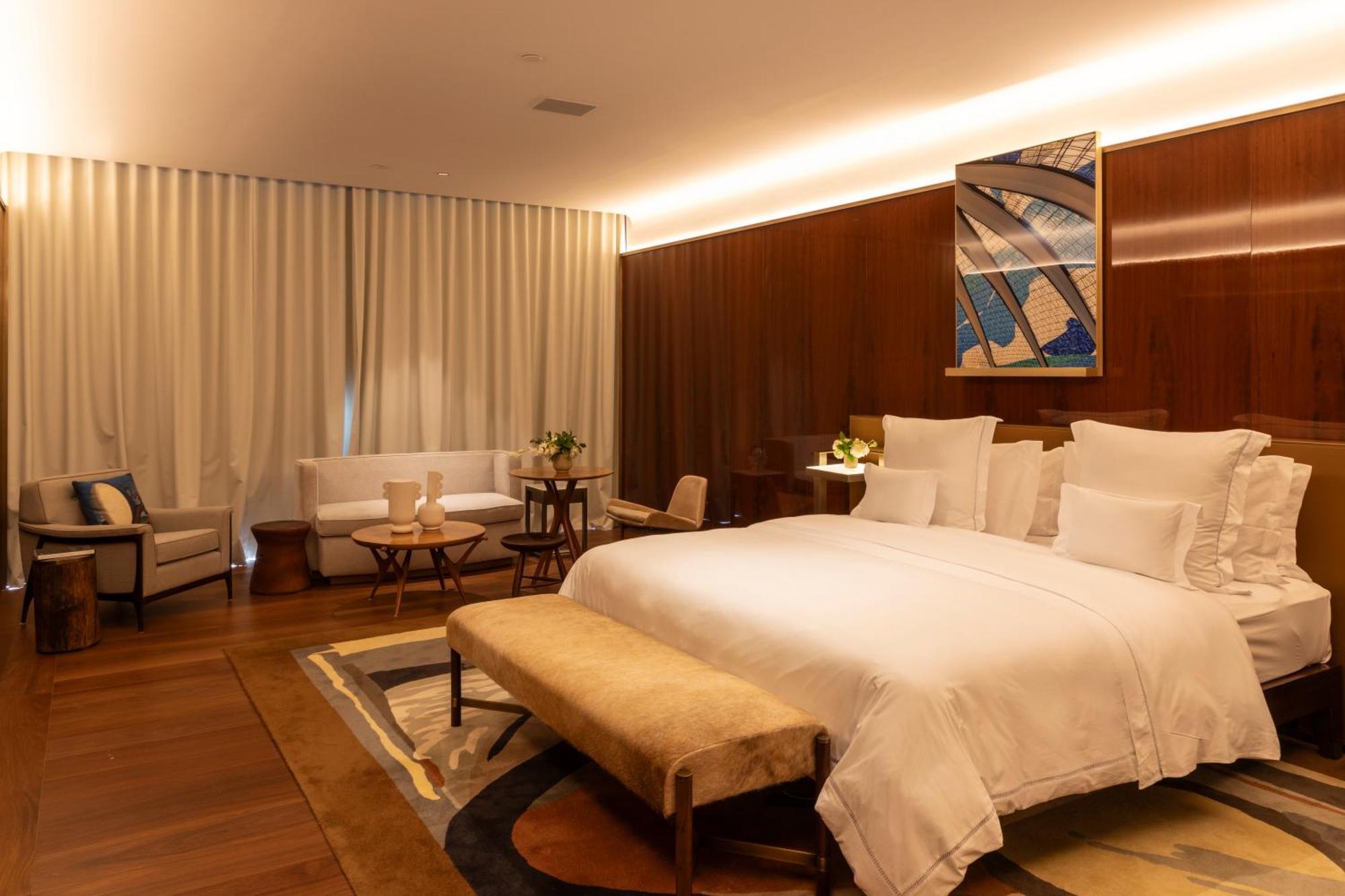 Rosewood Sao Paulo 호텔 외부 사진 A bedroom at the Four Seasons Hotel
