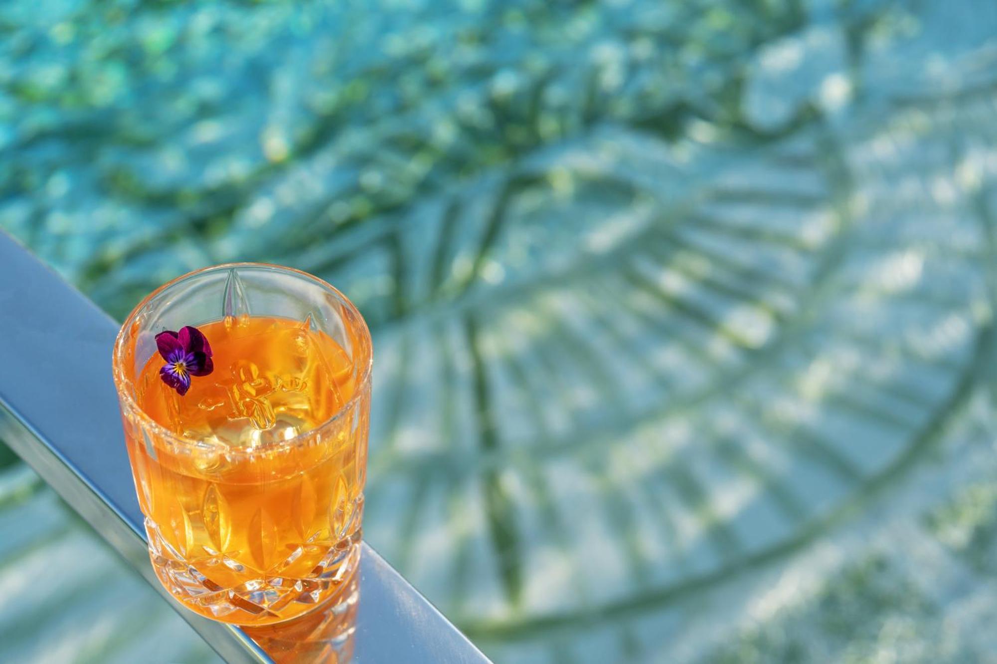 Rosewood Sao Paulo 호텔 외부 사진 A glass of orange liqueur